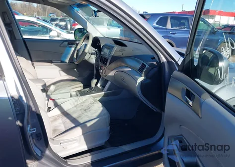 2009 Subaru Forester 2.5X из США, поврежденный, VIN JF2SH63609H718359